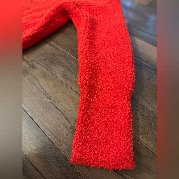 Sincerely Jules Cozy Red Bouclé Sweater – Size Small - Picture 6 of 7